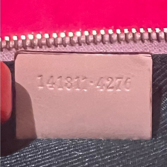 Gucci makeup pouch - Picture 4 of 8